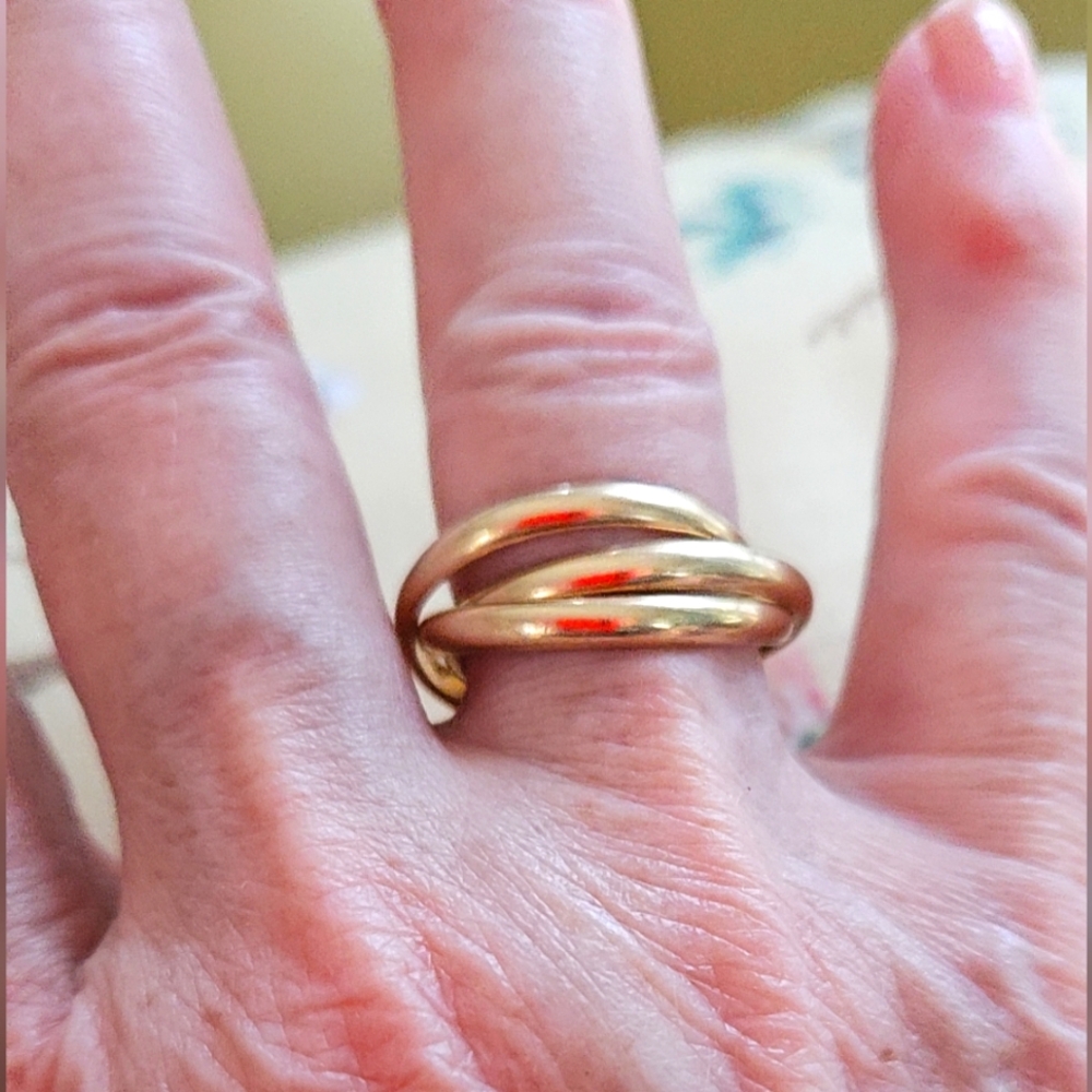 *SOLD* 14K Yellow Gold Triple Band